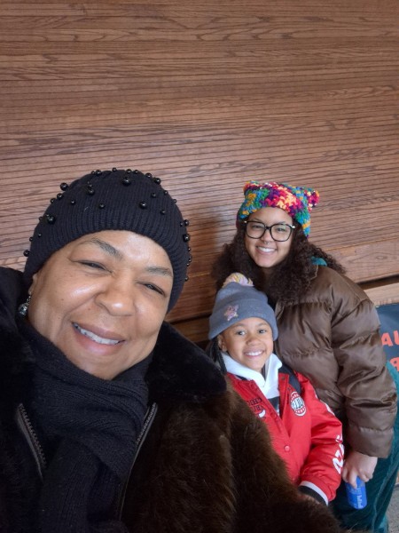 Community in action: volunteers and neighbors together