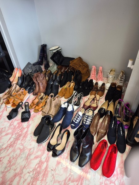 Community clothing closet: clothing on display